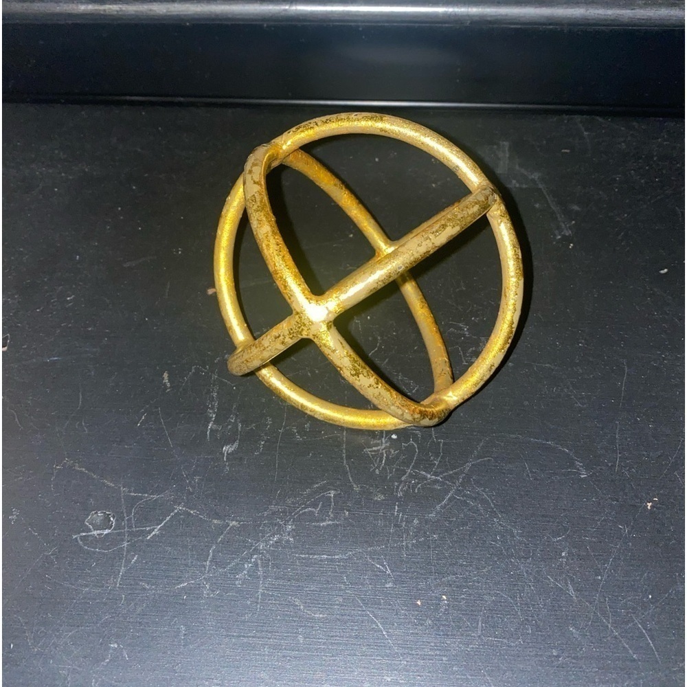 Distressed Orb Decor - Picture 3 of 6